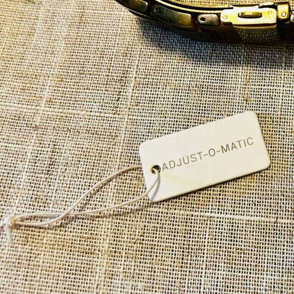 Tortoise Shell Fossil Watch with Original Box - Picture 15 of 15